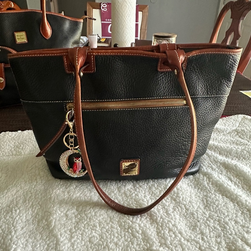 Dooney and Bourke Shoulder Tote Bag